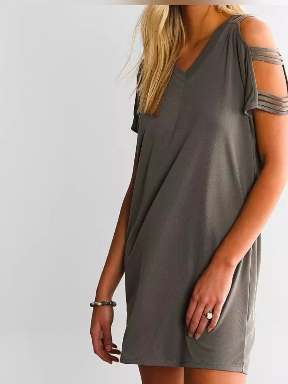 NWT Cold Shoulder Strappy Sleeve Mini Dress – Gray V‑Neck Casual Boho Chic Size